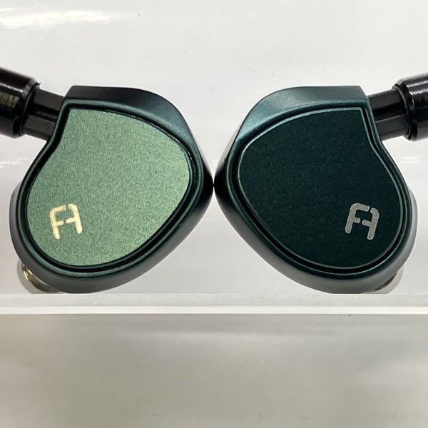 【中古】Spring 【FA-2507】【秋葉原】