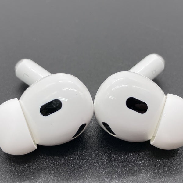 【中古】MagSafe充電ケース(USB-C)付きAirPods Pro(第2世代) MTJV3JA【日本橋】