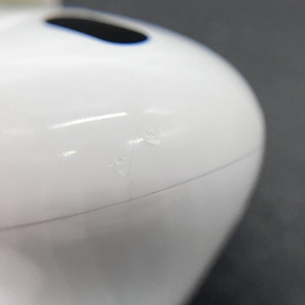 【中古】MagSafe充電ケース(USB-C)付きAirPods Pro(第2世代) MTJV3JA【日本橋】