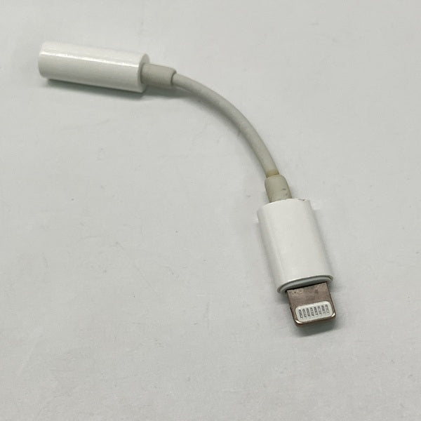 【中古】Lightning - 3.5 mmヘッドフォンジャックアダプタ【秋葉原】