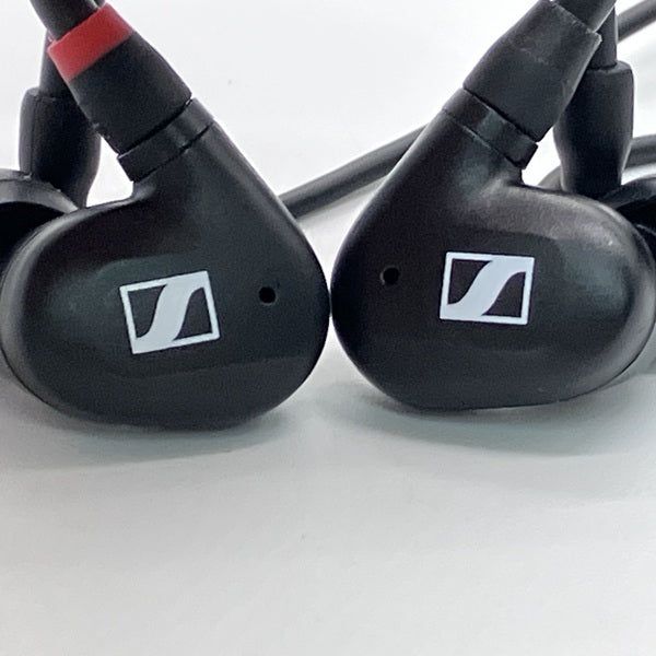 【中古】IE 100 PRO BLACK【秋葉原】