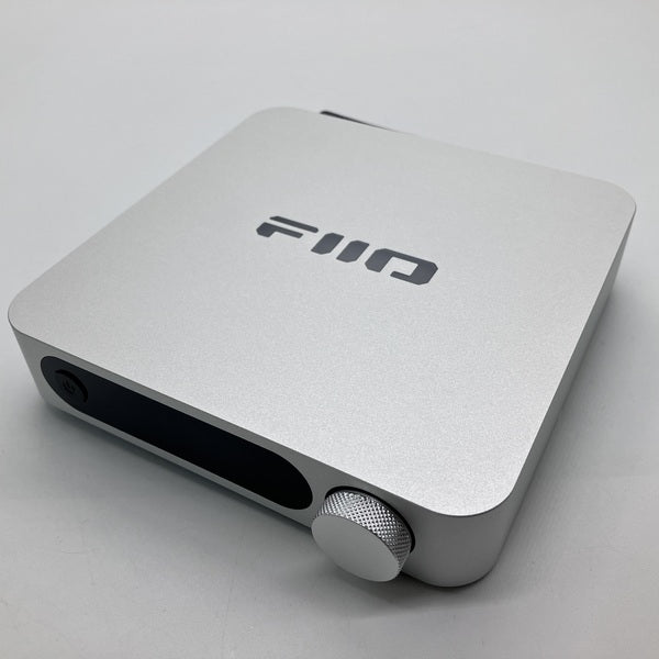 【中古】SR11 Silver 【FIO-SR11-S】【秋葉原】