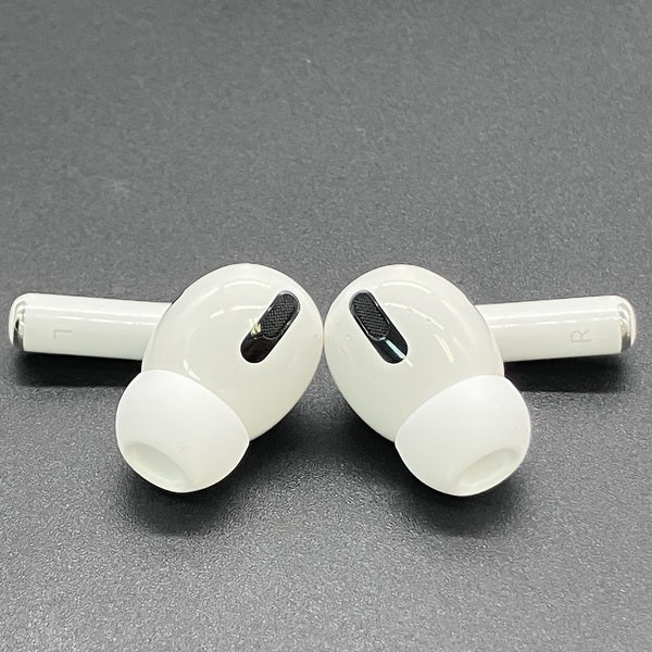 【中古】Apple AirPods Pro MLWK3J/A  (2021/Magsafe)【秋葉原】