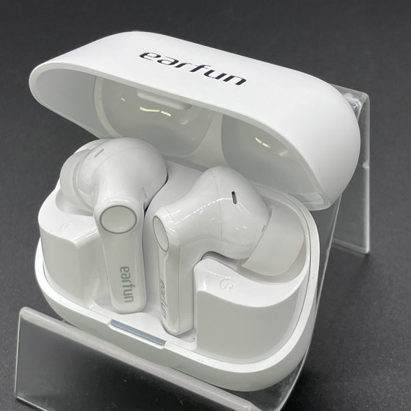 【中古】Air Pro 4+  White【秋葉原】