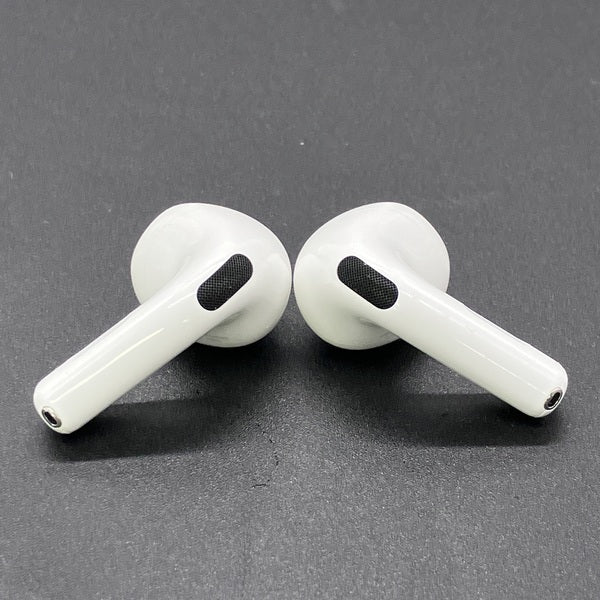 【中古】AirPods 4 MXP93J/A（アクティブノイズキャンセリング搭載）【秋葉原】