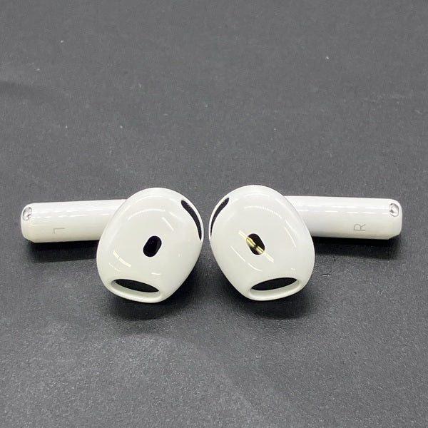 【中古】AirPods 4 MXP93J/A（アクティブノイズキャンセリング搭載）【秋葉原】