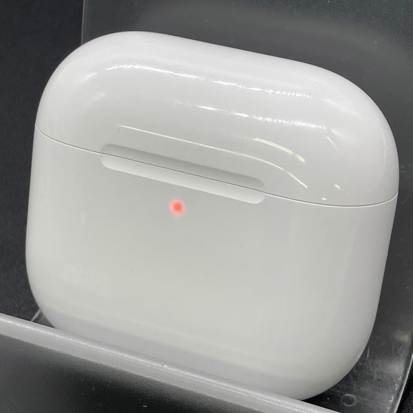 【中古】AirPods 4 MXP93J/A（アクティブノイズキャンセリング搭載）【秋葉原】