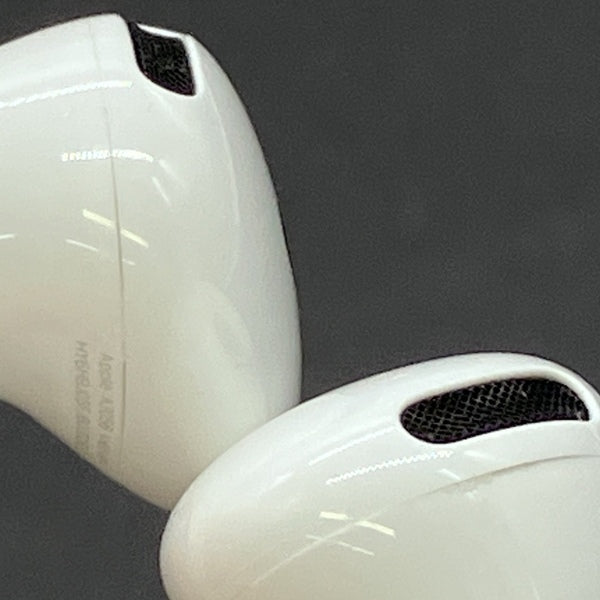 【中古】AirPods 4 MXP93J/A（アクティブノイズキャンセリング搭載）【秋葉原】