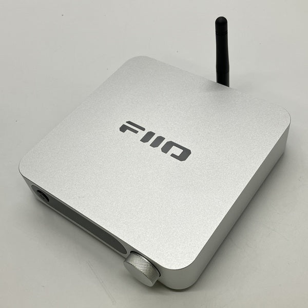 【中古】SR11 Silver 【FIO-SR11-S】【秋葉原】