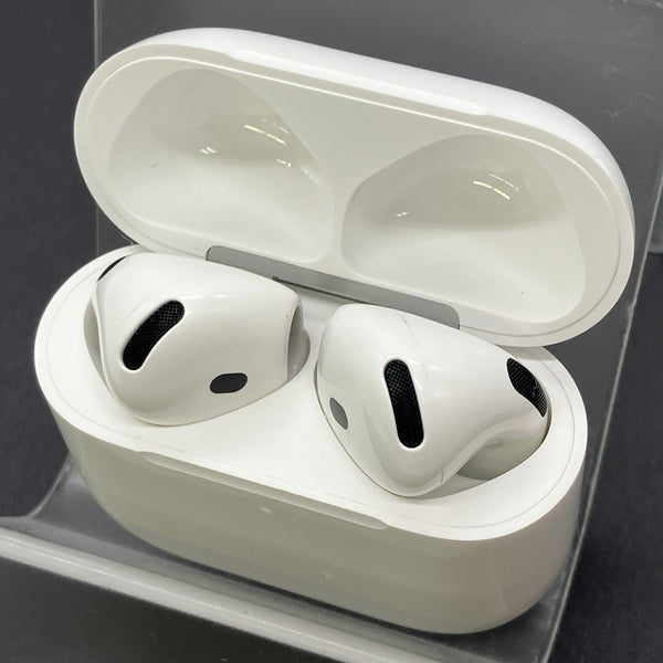 【中古】AirPods 4 MXP63J/A【名古屋】