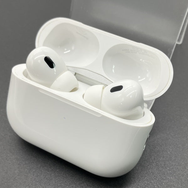 【中古】MagSafe充電ケース(USB-C)付きAirPods Pro(第2世代) MTJV3JA【秋葉原】