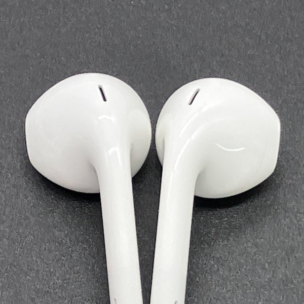 【中古】Apple EarPods with Remote and Mic【日本橋】