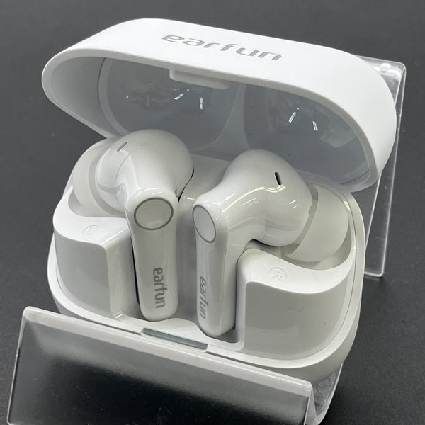 【中古】Air Pro 4+  White【日本橋】