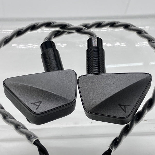 【中古】AK ZERO1 Black 【IRV-AK-ZERO1-BLK】【秋葉原】