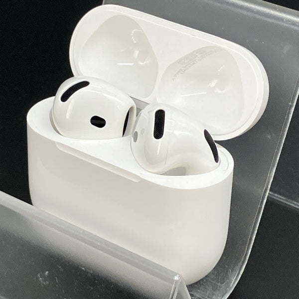 【中古】AirPods 4 MXP93J/A（アクティブノイズキャンセリング搭載）【名古屋】