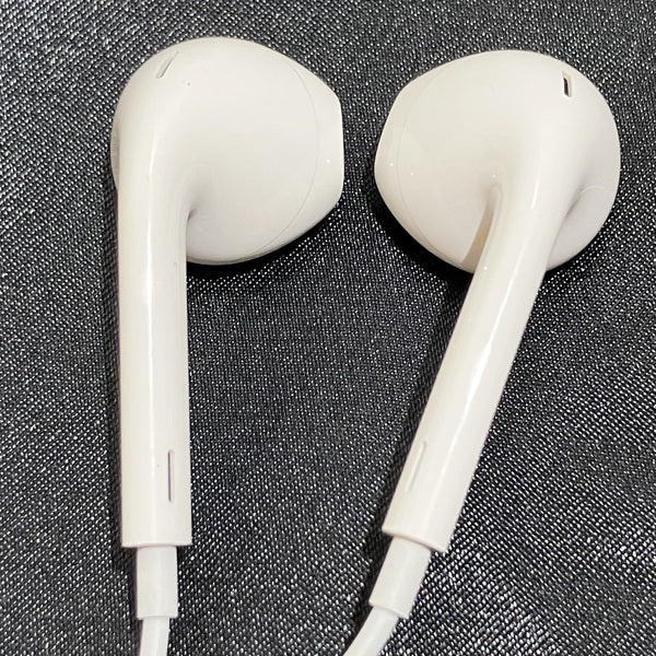 【中古】Apple EarPods with Remote and Mic【名古屋】
