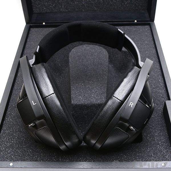 HD 820