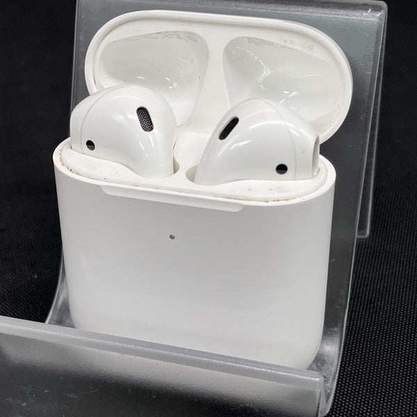 【中古】AirPods with Wireless Charging Case  MRXJ2J-A【日本橋】
