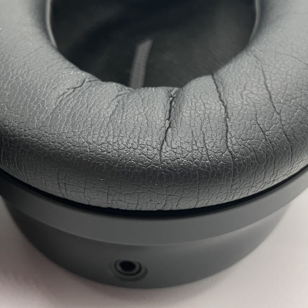 【中古】QuietComfort Headphones Black【日本橋】
