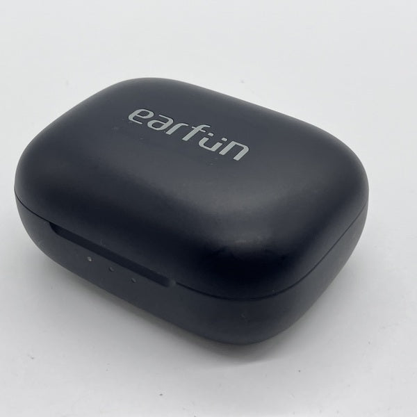 【中古】Air Pro 4 - Black【秋葉原】