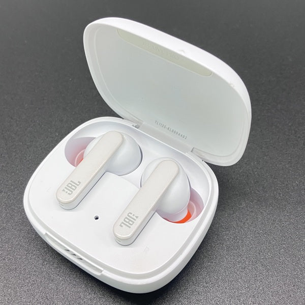 【中古】JBL LIVE PRO+ ホワイト【秋葉原】