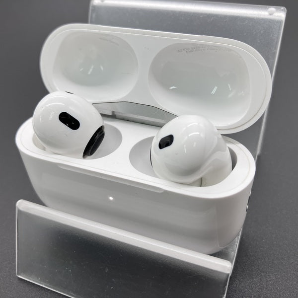 【中古】AirPods Pro (第2世代) MQD83J/A【秋葉原】