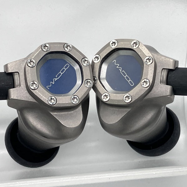 【中古】Typ821 【MDO-T821-TI】【秋葉原】