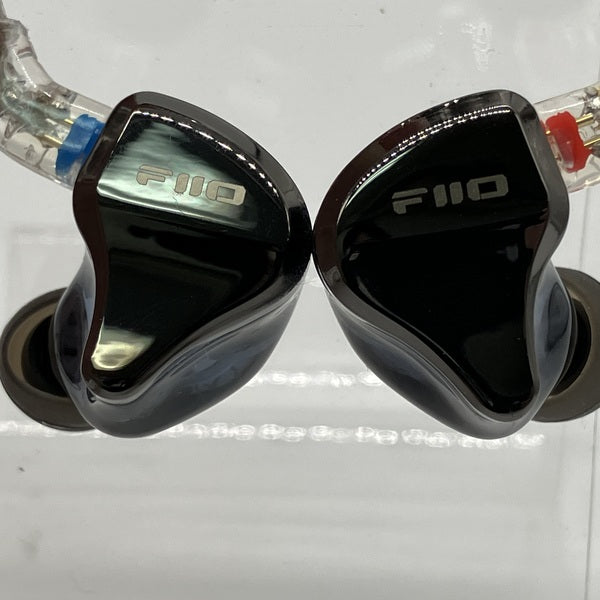 【中古】JH5 Black 【FIO-IEM-JH5-B】【日本橋】