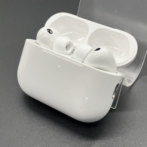 【中古】MagSafe充電ケース(USB-C)付きAirPods Pro(第2世代) MTJV3JA【秋葉原】