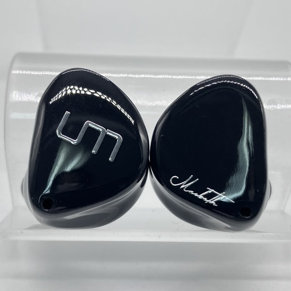 【中古】MACBETH 【UNM-3140】（ケーブル欠品）【秋葉原】