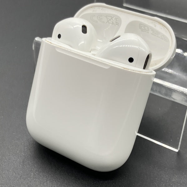【中古】AirPods with Charging Case MV7N2J/A【名古屋】