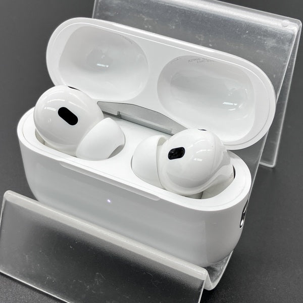 【中古】MagSafe充電ケース(USB-C)付きAirPods Pro(第2世代) MTJV3JA【秋葉原】