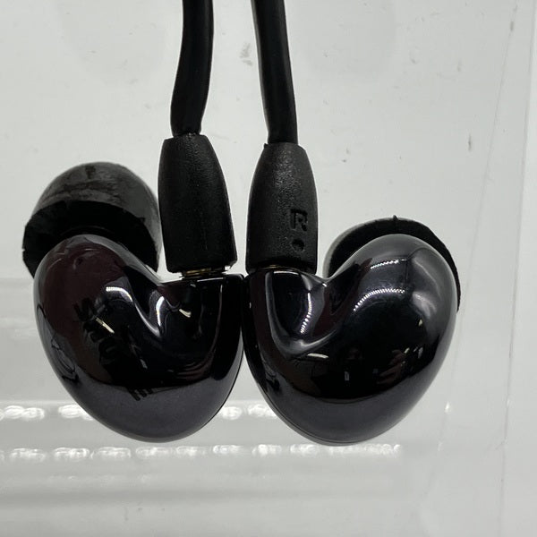 【中古】SE846+UNI ブラック 【SE846BABK+UNI-A】【秋葉原】