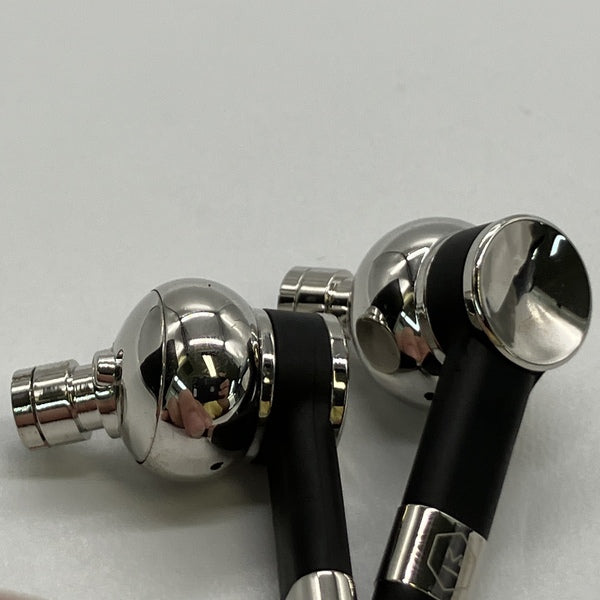 【中古】Master&Dynamic ME05 PALLADIUM【ME05-PD】【秋葉原】