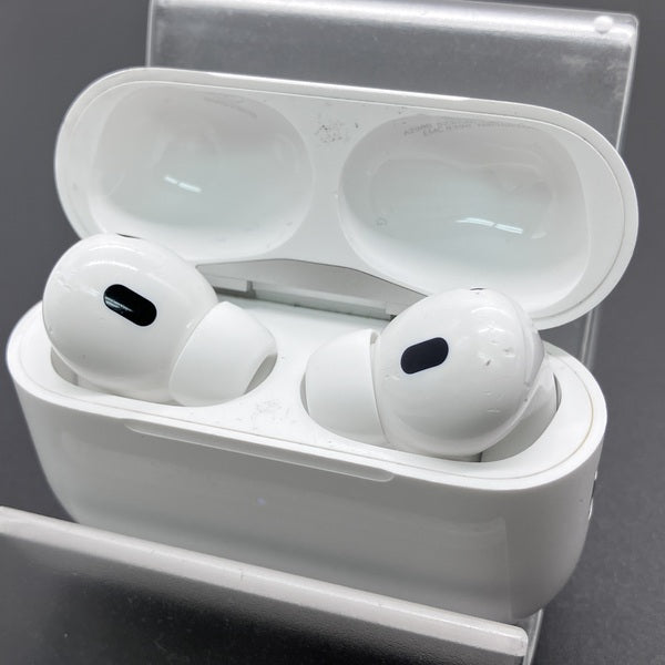 【中古】MagSafe充電ケース(USB-C)付きAirPods Pro(第2世代) MTJV3JA【秋葉原】