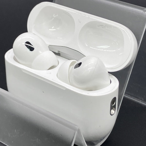 【中古】MagSafe充電ケース(USB-C)付きAirPods Pro(第2世代) MTJV3JA【秋葉原】