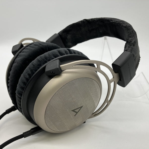 【中古】AK T1p【AKT1P-BLK】【秋葉原】