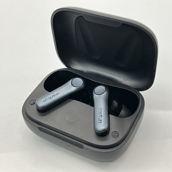 【中古】Air Pro 4 - Black【秋葉原】