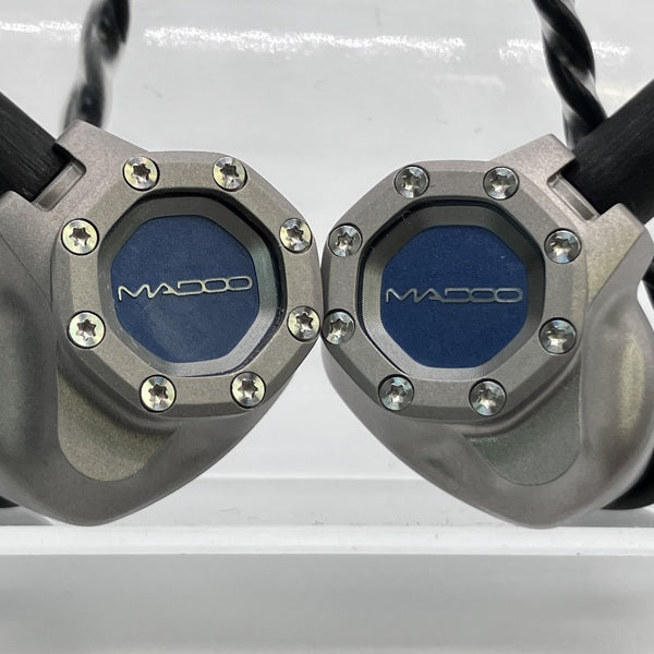【中古】Typ821 【MDO-T821-TI】【秋葉原】