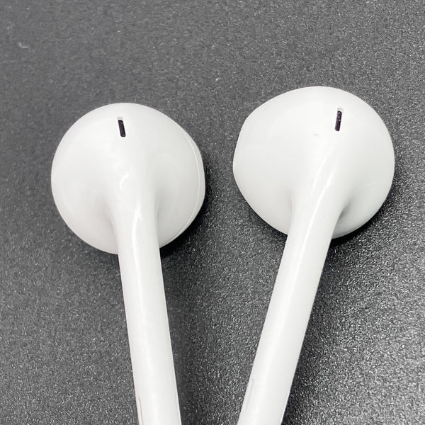【中古】Apple EarPods with Remote and Mic【秋葉原】