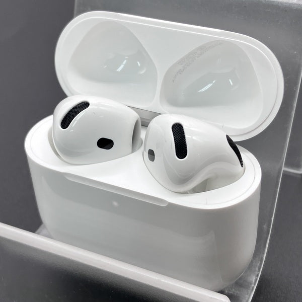 【中古】AirPods 4 MXP93J/A（アクティブノイズキャンセリング搭載）【日本橋】