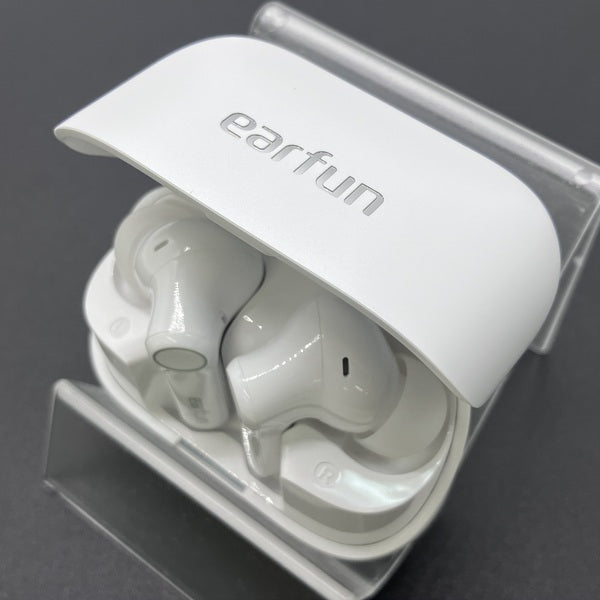 【中古】Air Pro 4+  White【秋葉原】