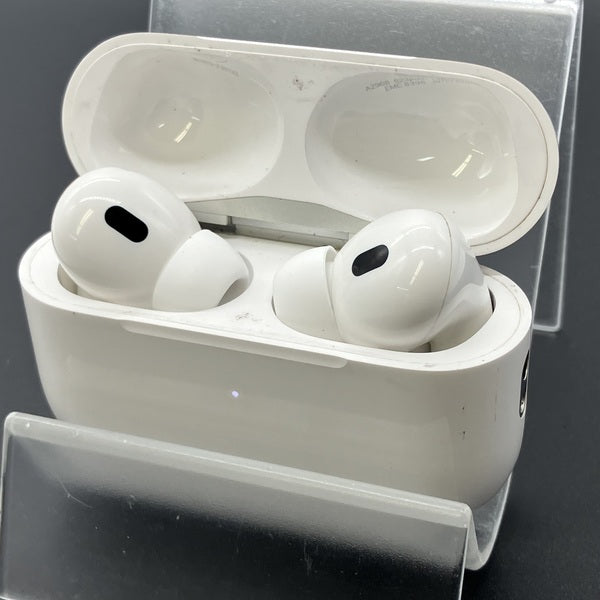 【中古】MagSafe充電ケース(USB-C)付きAirPods Pro(第2世代) MTJV3JA【秋葉原】