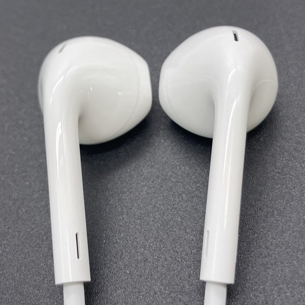 【中古】EarPods（USB-C） インナーイヤー型イヤホン【秋葉原】
