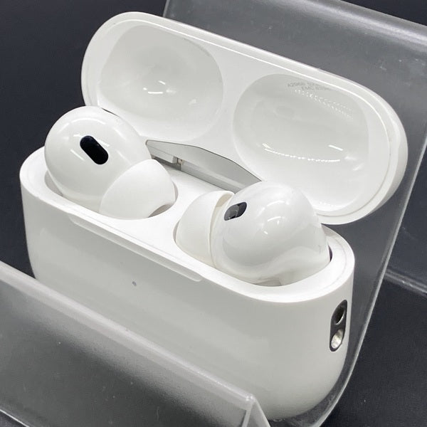 【中古】MagSafe充電ケース(USB-C)付きAirPods Pro(第2世代) MTJV3JA【秋葉原】