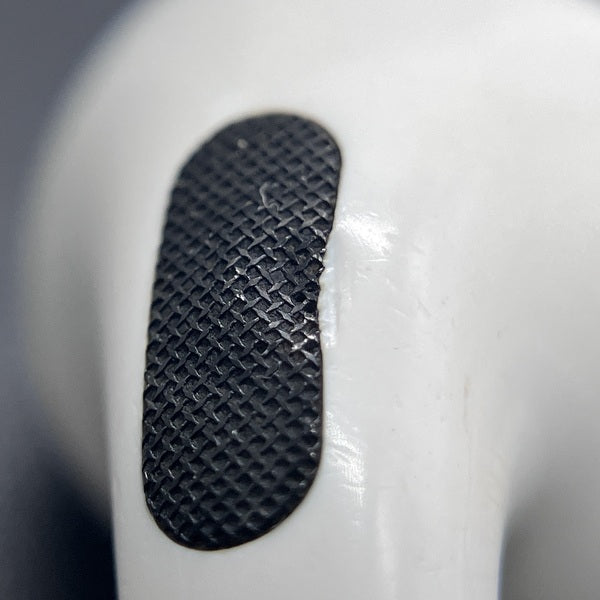 【中古】AirPods Pro MWP22J/A【秋葉原】