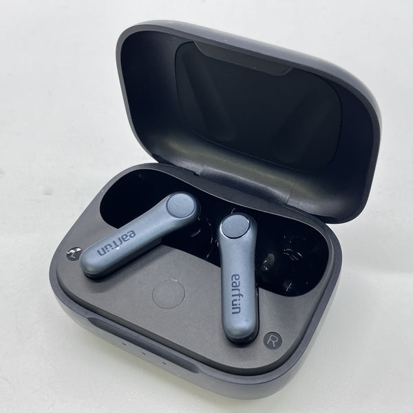 【中古】Air Pro 4 - Blue【秋葉原】