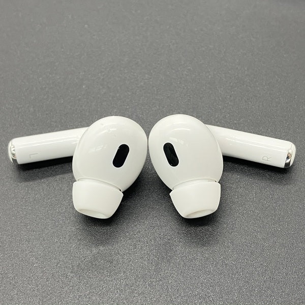 【中古】MagSafe充電ケース(USB-C)付きAirPods Pro(第2世代) MTJV3JA【日本橋】