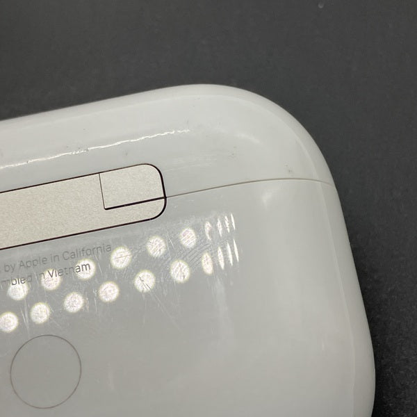 【中古】MagSafe充電ケース(USB-C)付きAirPods Pro(第2世代) MTJV3JA【日本橋】
