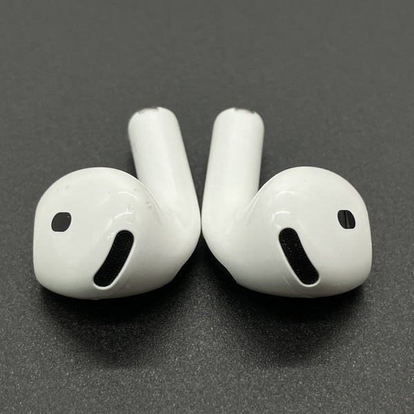 【中古】AirPods 4 MXP93J/A（アクティブノイズキャンセリング搭載）【秋葉原】